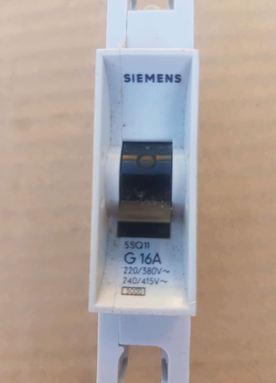 Автоматичний вимикач Siemens 16А 5SQ11 220/380