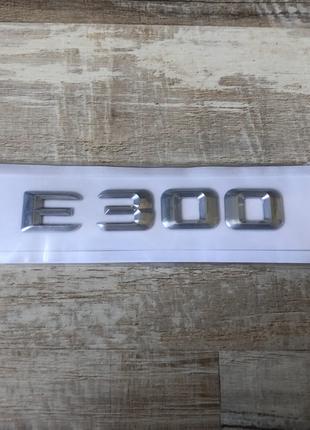 Шильдик надпись багажника Mercedes-Benz E300  W124 W210 W211 W212