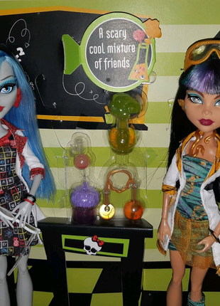 Монстер хай Безумная Наука Клео де Нил и Гулия Йелпс Monster High