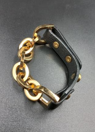Кожаный браслет с крупными цепями