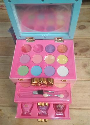 Набор детской косметики Glam Collection для макияжа в шкатулке
