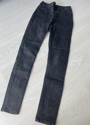 Черные женские джинсы