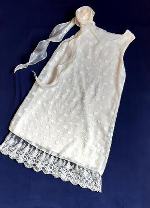 Ошатне дуже гарне біле плаття з мереживом на 10 років (140см)