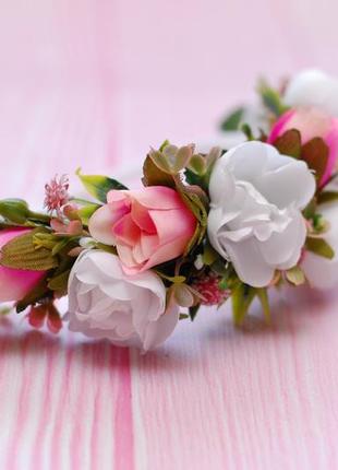 Пов*язка з квітами біло-рожево-малинова