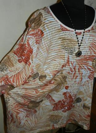 Натуральная,трикотажная блузка-футболка в тропические листики,...
