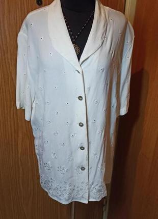 Натуральная,белая блузка с шитьём-перфорацией,офисная,нарядная...