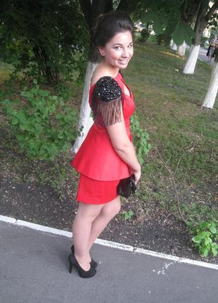 Платье вечернее нарядное атласное красное