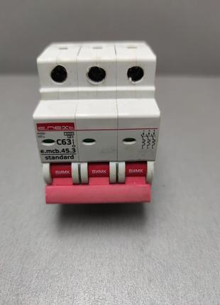 Автоматичний вимикач запобіжник Б/У E.Next e.mcb.stand.45.3.C63