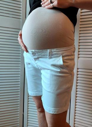 Джинсовые шорты белые  бермуды для беременных