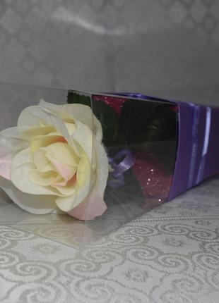 )Букетик-троянда "Презент". Квіти. Подарунок