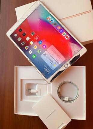 IPad Air 2019 3-поколение 10.5" 256GB A2152 (MUUJ2RK/A) ударенный