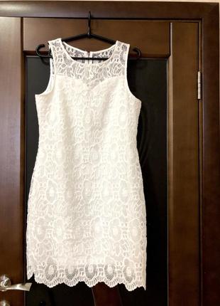 Красивейшее белое кружевное платье vero moda р-р м/s
