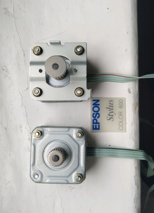 Шаговые двигатели принтера Epson