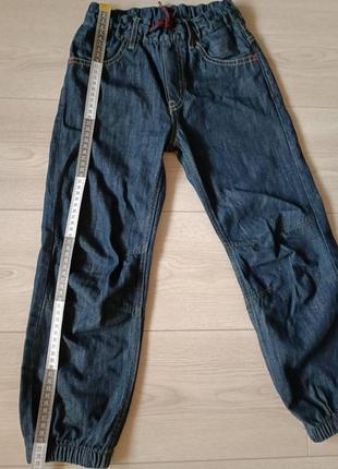Б/у легкие джинсы 6-7 лет