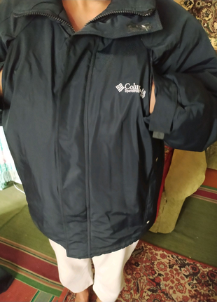 Зимова куртка Columbia розмір L/XL.
