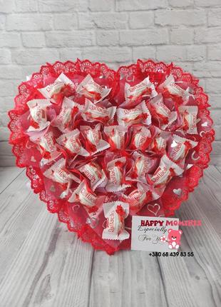 Букет сердце с конфетами рафаэлло подарок для любимой девушки.