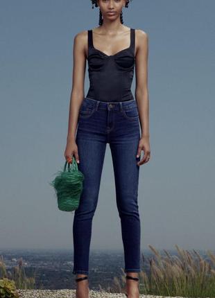 Zara вузькі джинси сеінні з середньою посадкою оригінал зара