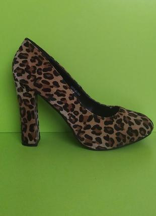 Леопардовые туфли на устойчивом каблуке, 37,5