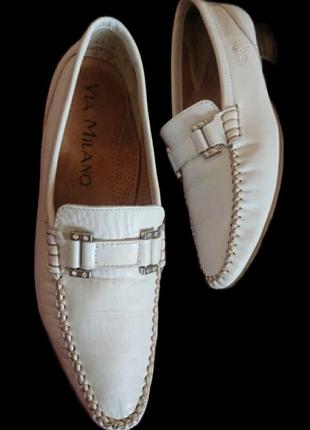 Кожаные итальянские белые туфли