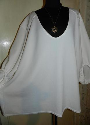 Трикотажная,стильная белая блузка с пышным рукавом,мега батал,...