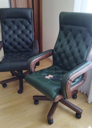 Кожаное кресло для кабинета