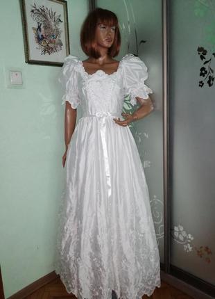 Вінтажна весільна, для фотосесії сукня berkertex
