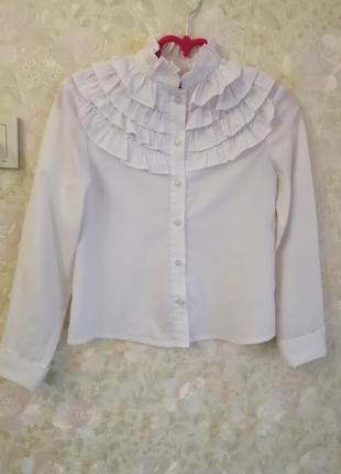 Легкая  блузка с длинным рукавом. р140