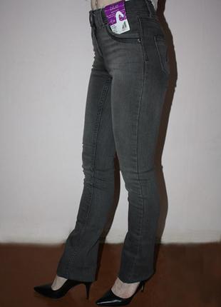 Вузькі сірі джинси f&f bootcut