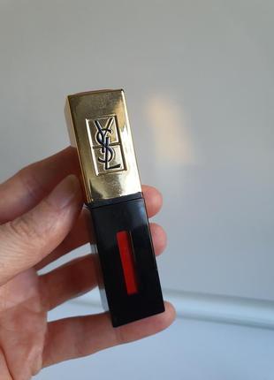 Стійка помада-блиск ysl rouge pur couture vernis a levres