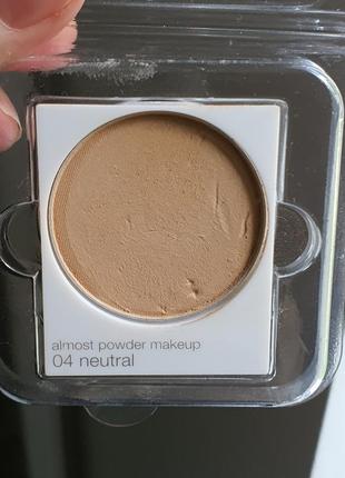 Компактна тональна крем-пудра clinique almost powder