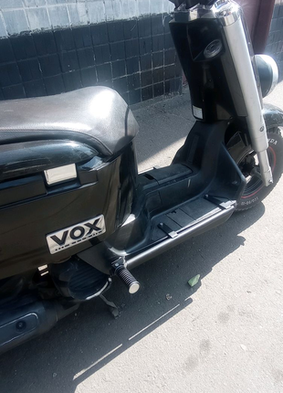 Дуги кронштейны для установки подножек пассажира для Yamaha Vox
