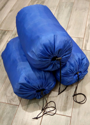 Спальный мешок с капюшоном185×75×30см.Новый.