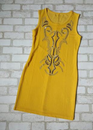 Платье derek heart женское желтое со стразами