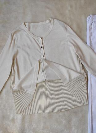Белый кремовый свитер кофта с пуговицами кардиган плиссе склад...