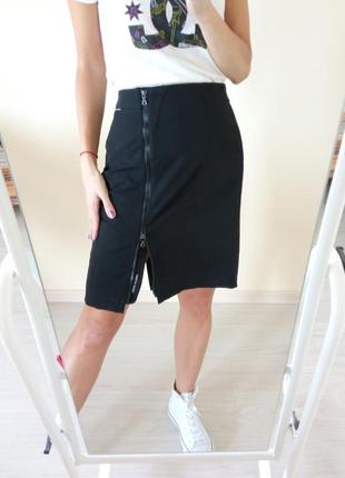 Крутая спортивная юбка на замке marc cain,спідниця