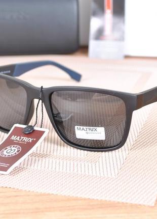 Фирменные солнцезащитные мужские очки matrix polarized mt8465