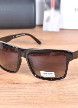 Фирменные солнцезащитные мужские очки matrix polarized mt8588
