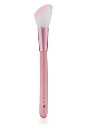 Скошений пензель для рум'ян Aden Cosmetics Blusher Brush Angled