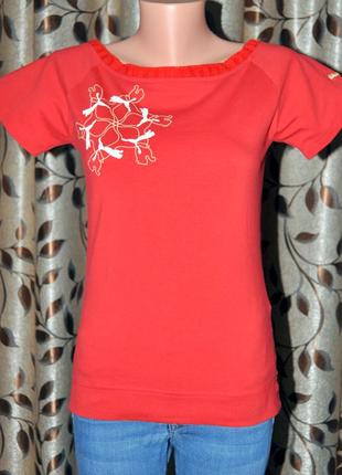 Стильна жіноча футболка puma з принтом