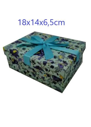 Коробка подарункова з синім бантом 18x14x6,5cm