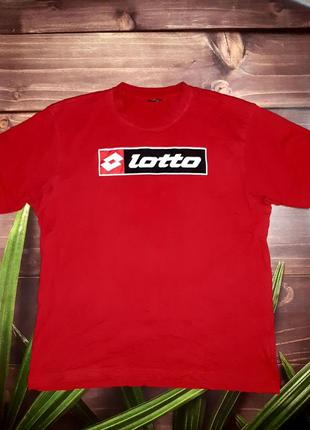 Чоловіча червона футболка lotto з великим лого
