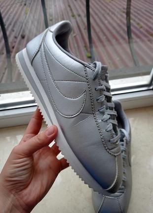 Оригінальні кросівки nike cortez