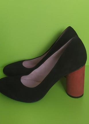 Замшевые чёрные туфли на устойчивом каблуке sosandar, 39,5