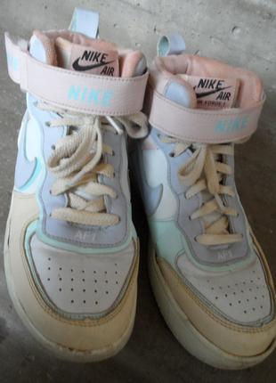 Кросівки дитячі для дівчаток Nike Air(AF1) на шнурку.