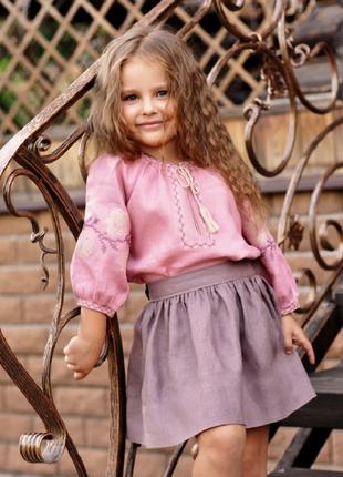 Нарядная детская блуза из натуральной ткани с вышивкой