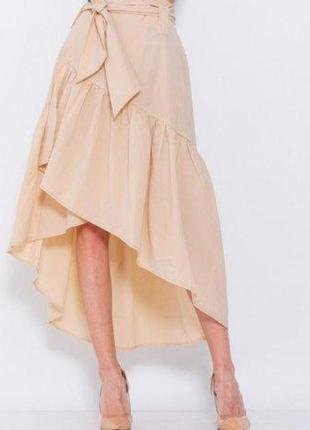 Бежевая асимметричная оригинальная юбка на запах с воланом