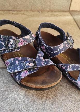 Сандалі босоніжки birkenstock