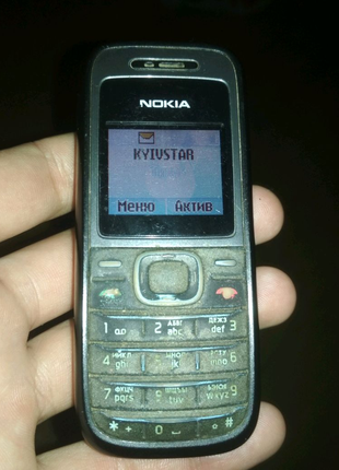 Телефон Nokia 1208