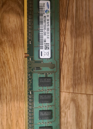 Samsung DDR3 2GB 1Rx8 PC3-10600U M378B5773CH0-CH9