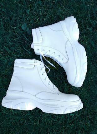 Белые кожаные ботинки, в наличии в 38 р. - 24,5 см, 36-40 рр. ...